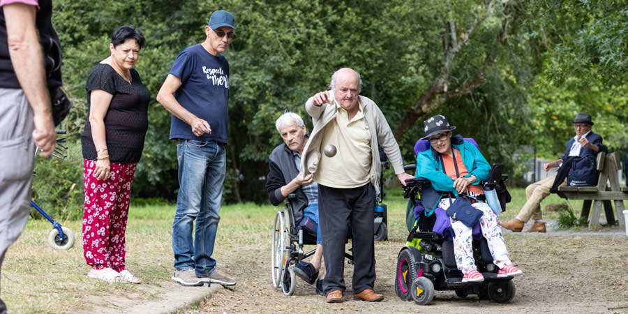 Activités personnes âgées : séjour adapté aux personnes handicapées