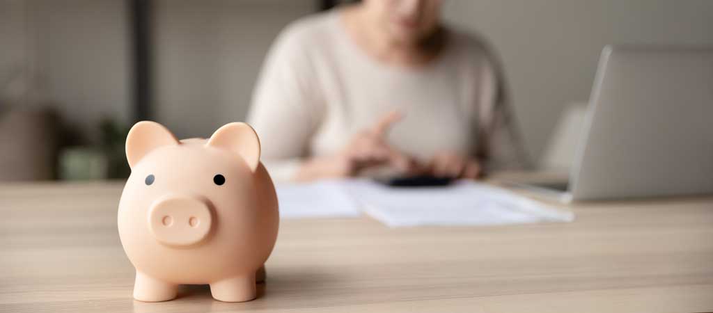De nombreuses personnes âgées ne demandent pas l'ASPA alors qu'elles sont éligibles à cette prestation. © fizkes/ Shutterstock.com