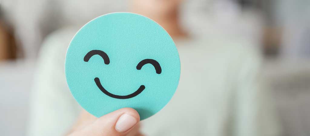 En 2023, si on était plus attentifs aux personnes âgées isolées ? © SewCream/ Shutterstock.com