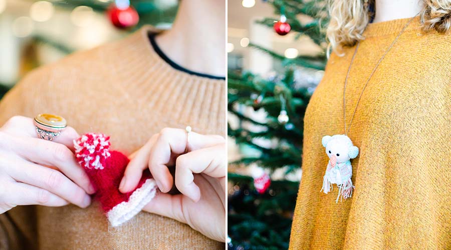 Une broche, un sautoir... les petits bonnets sont à la fête ! © Petits Frères des Pauvres