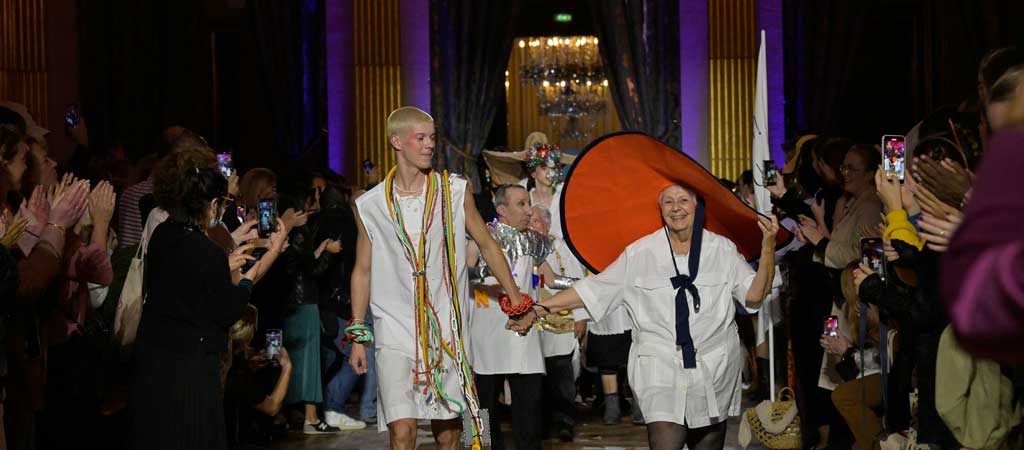 Le défilé des Petits Frères des Pauvres a eu lieu le 27 octobre à l'Hôtel de Ville de Paris / © Daniel Caban