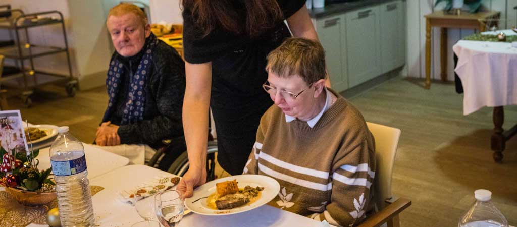 Tous nos conseils pour préparer un menu équilibré pour senior. © Raphaëlle Trecco / Petits Frères des Pauvres