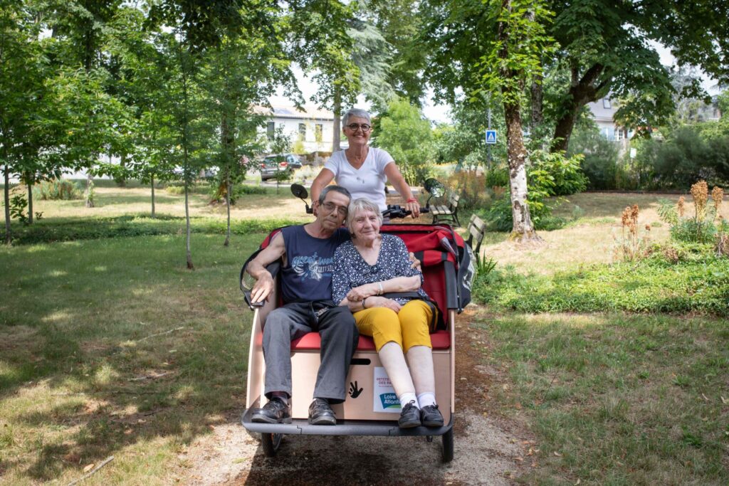 Châteaux, bord de mer, abbayes : là où partent en vacances les personnes âgées accompagnées
