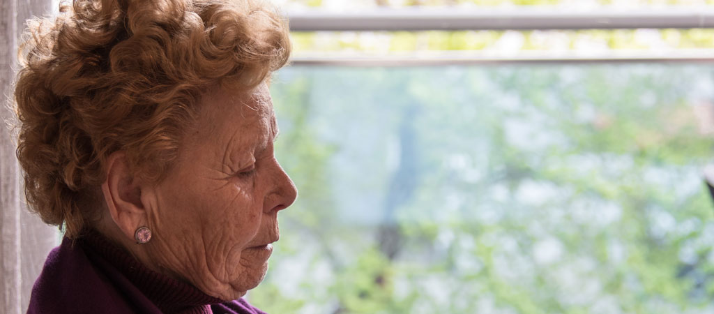 Se sentant enfermée et isolée, Estelle a très mal vécu la crise sanitaire. © Toni. M/ Shutterstock.com