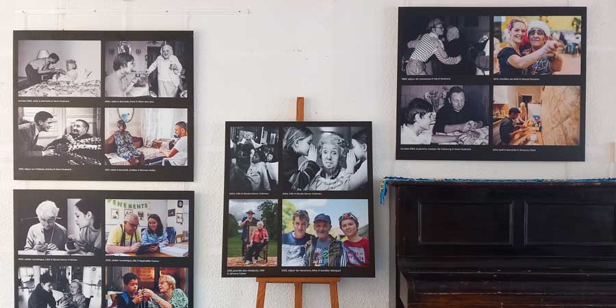 UNE EXPOSITION SUR LES LIENS INTERGÉNÉRATIONNELS À DÉCOUVRIR À MARSEILLE