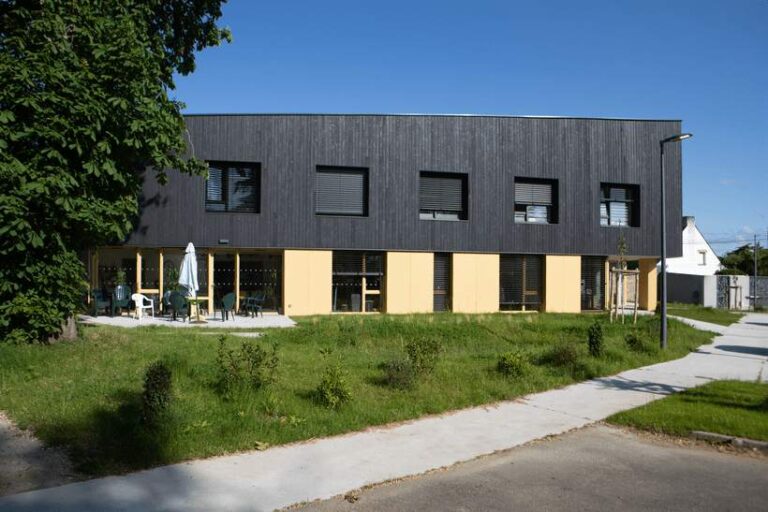 Photo extérieure de la pension de famille des Petits Frères des Pauvres "Bords de Sevre" à Vertou