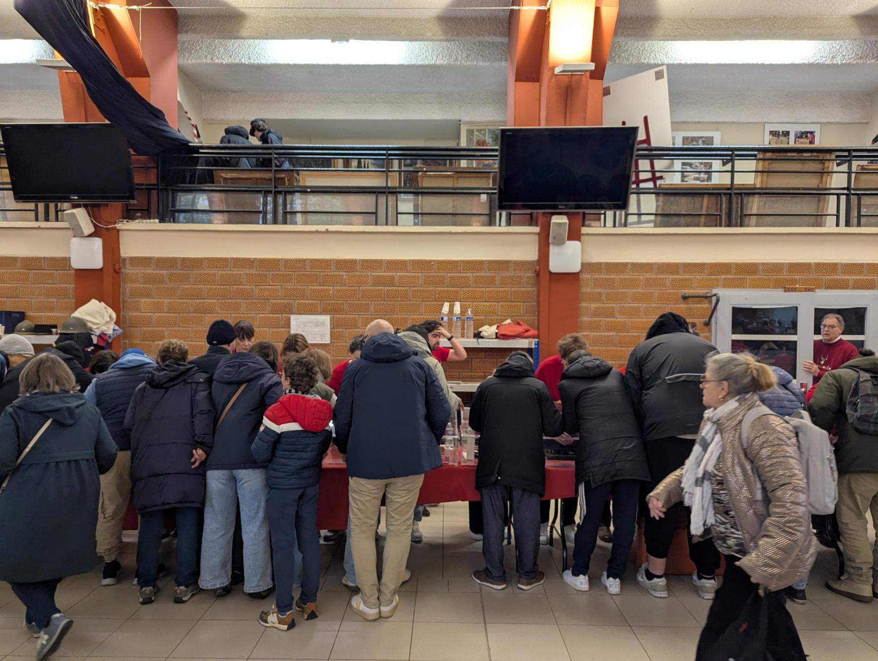 Vente solidaire Lille 2025 petits frères des pauvres