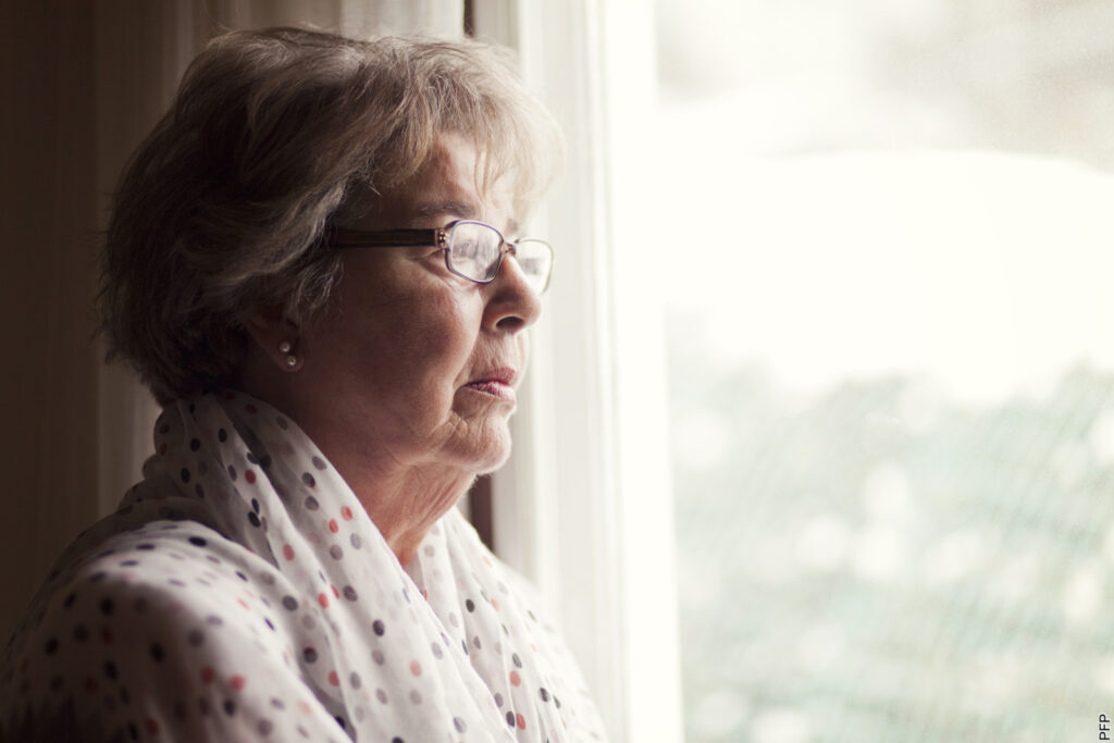 solitude noël fêtes de fin d'année bénévolat association petits Frères des pauvre