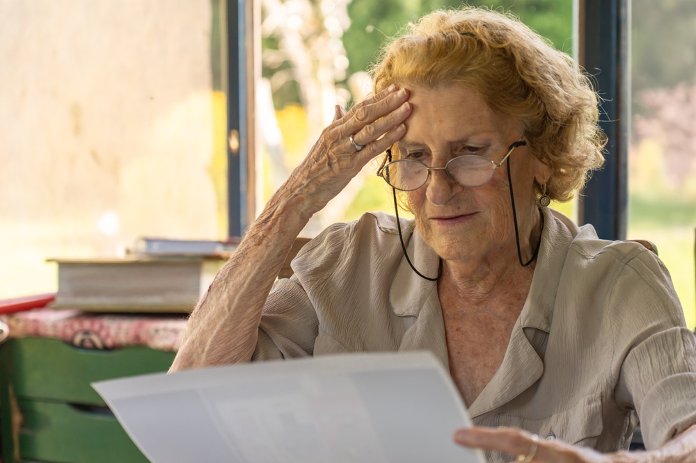 assistance administrative personne âgée petits frères des pauvres