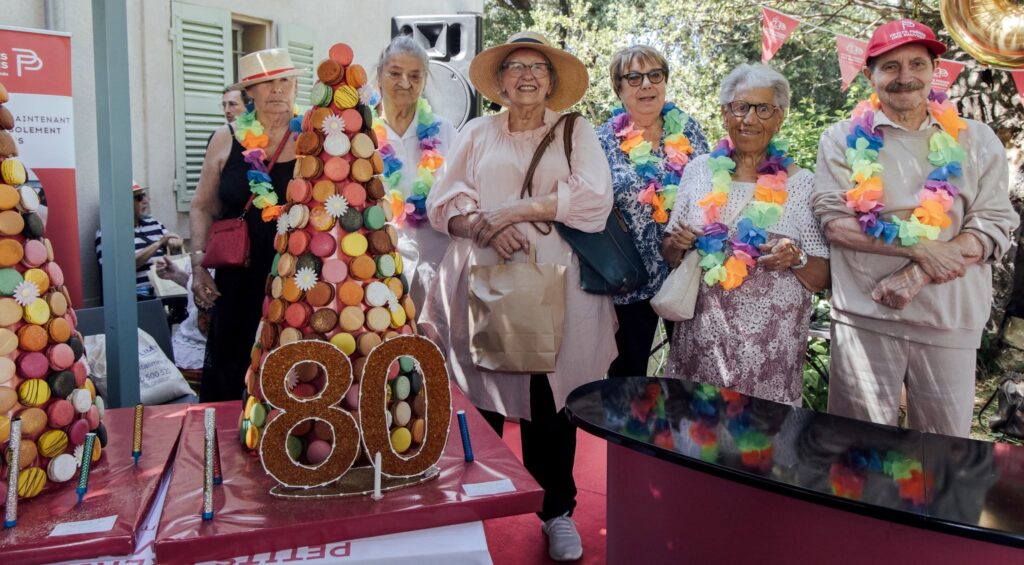 80 ans association Petits Frères des Pauvres festivités personnes âgées Marseille, Reims, Toulouse