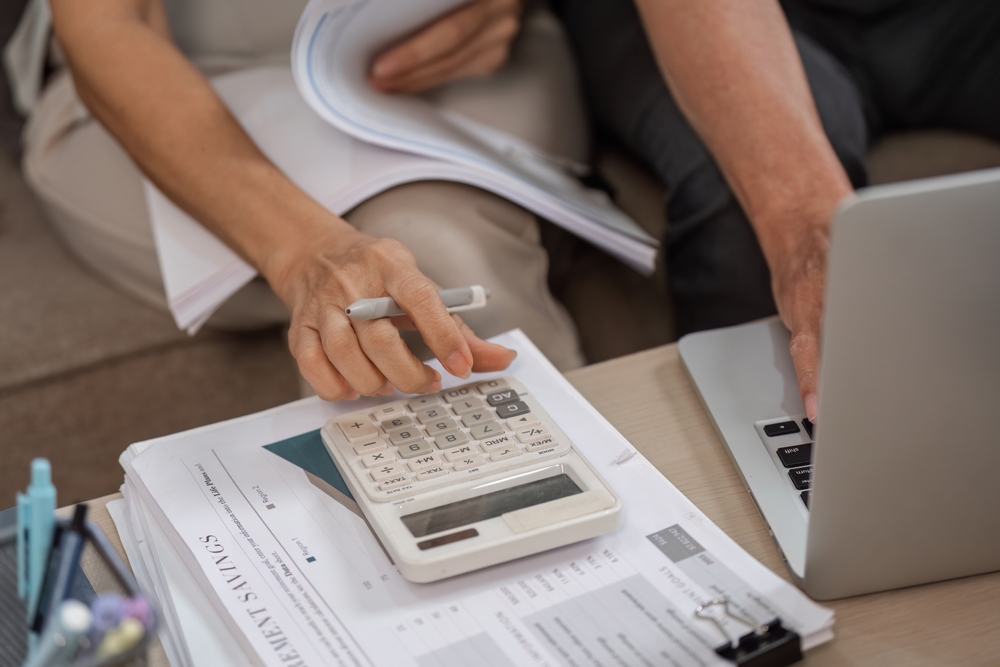 Aides financières pour personnes âgées : le guide complet