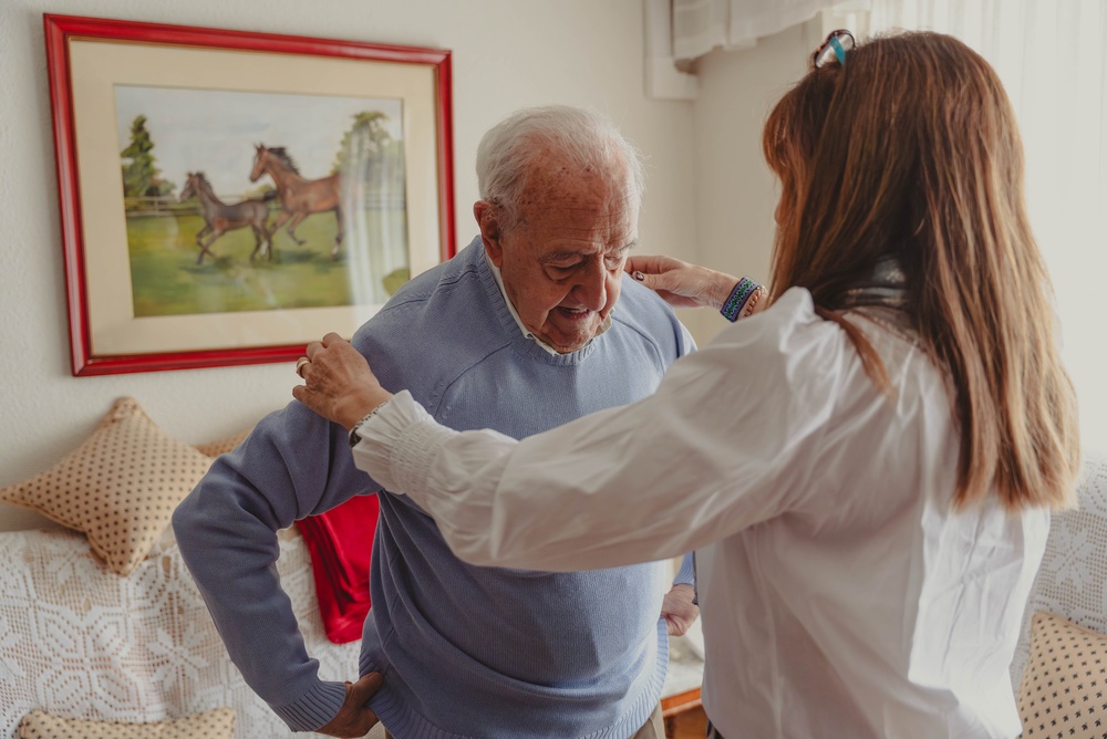 S'occuper de ses parents âgés : guide pour les aidants